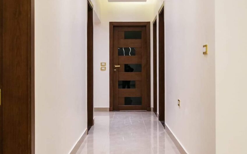 3 شقق للبيع فى نفس العمارة مدينة نصر تشطيبات حديثه حصة جراج عمارة حديثه على الفرش والسكن