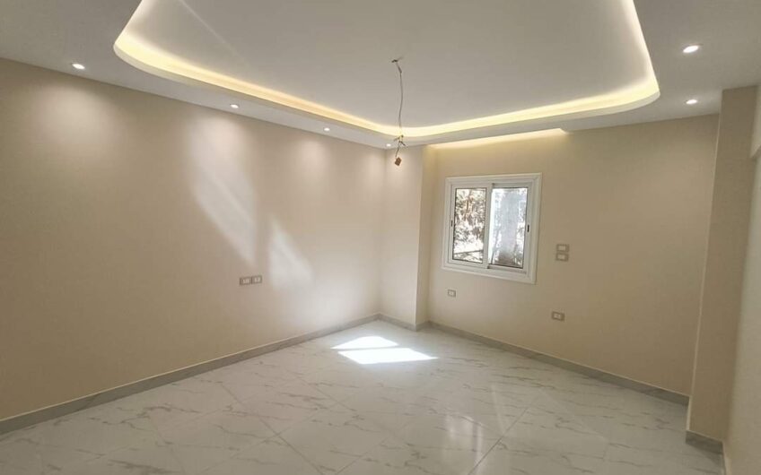 شقة رائعة للبيع فى مدينة نصر خطوات لسيتى ستارز وحديقة الطفل عقد مسجل عمارة جديدة حصتين جراج بحرى